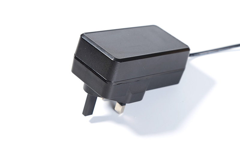安防電源適配器英規12V3A