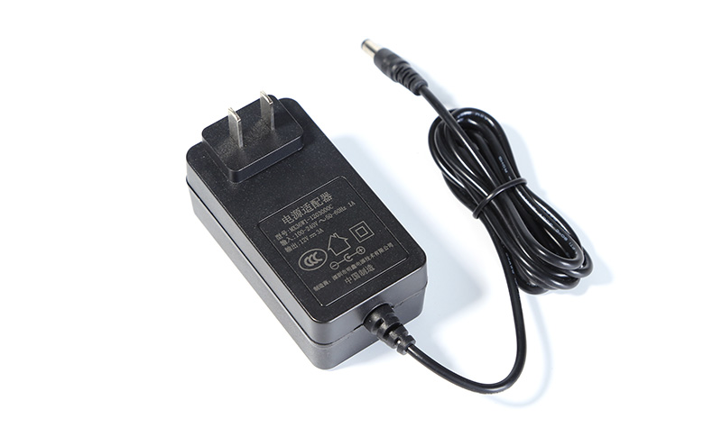 安防電源適配器中規(guī)12V3A 安防電源適配器中規(guī)12V3A