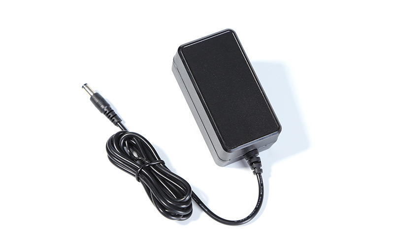 安防電源適配器中規(guī)12V3A 安防電源適配器中規(guī)12V3A