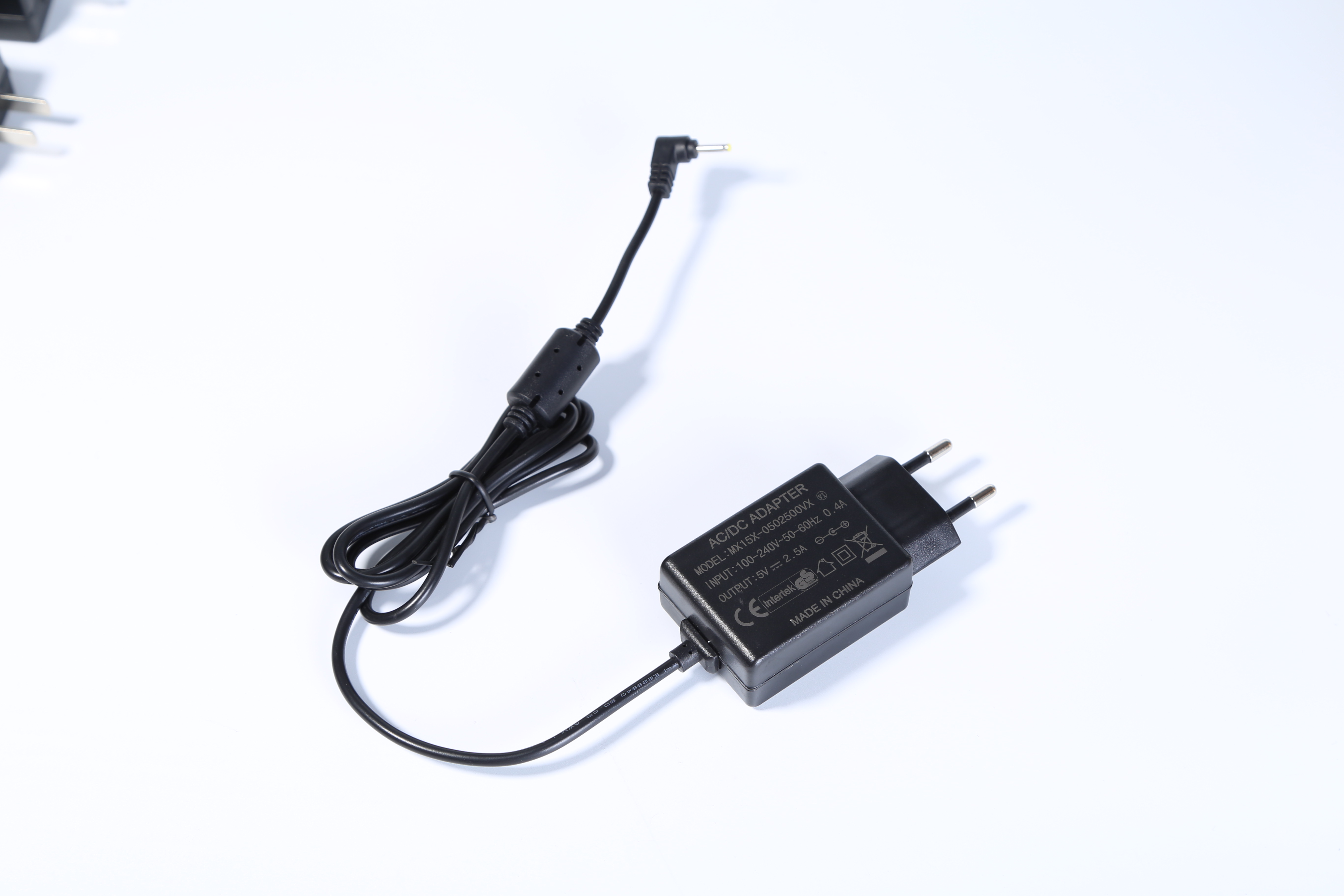 MX15w-0502100型號(hào)5v2.1a歐規(guī)電源適配器 ce認(rèn)證