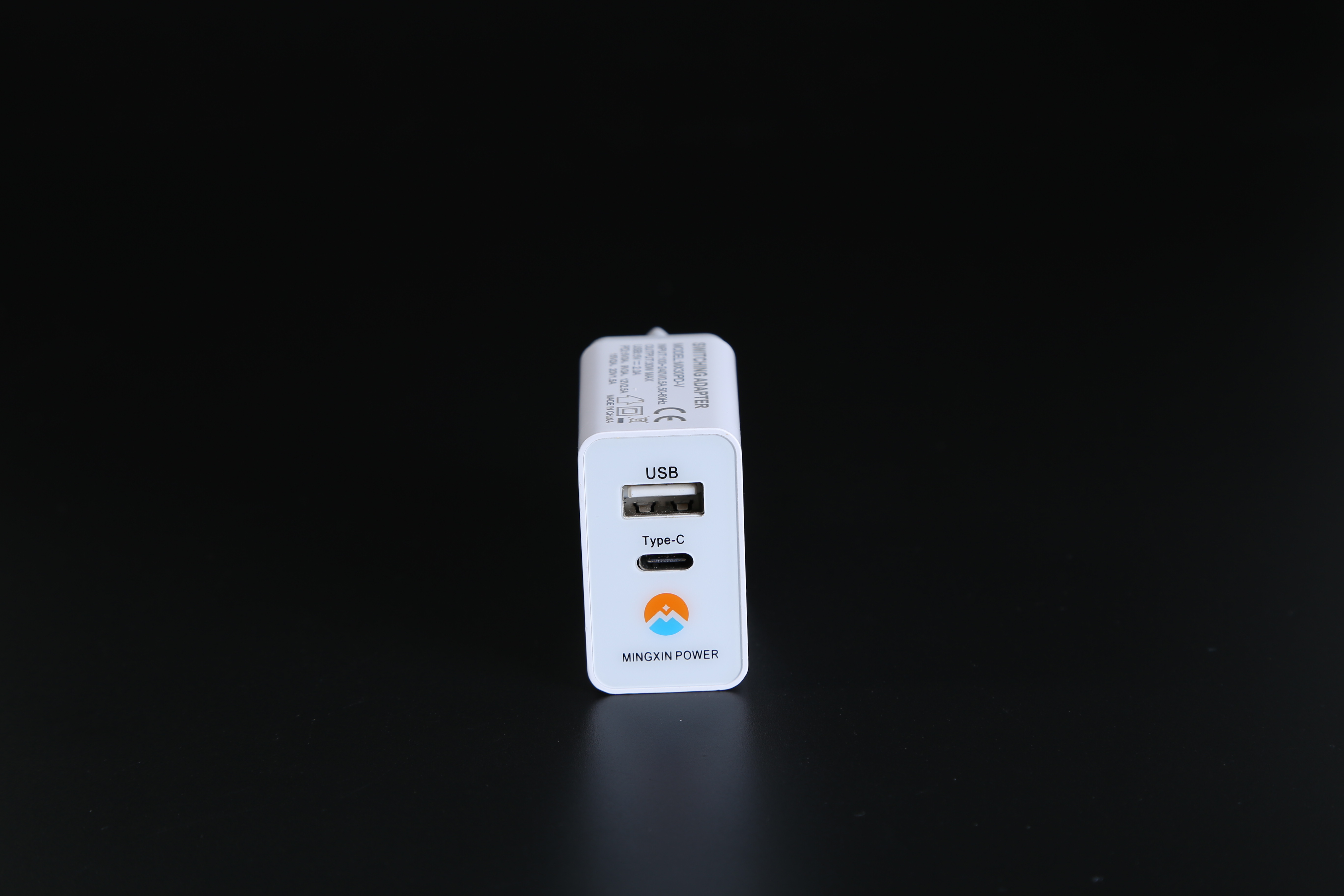 MX30PD系列12v2.5A歐規(guī)充電器 ce認(rèn)證