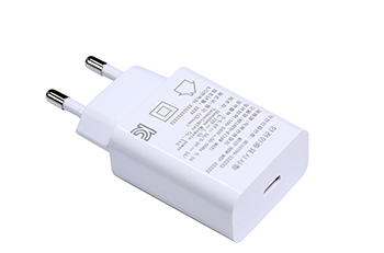 20WPD快充 超薄 高光面 3C ETL FCC PSE KC KCC認證 IPHONE12充電器廠家